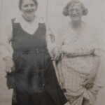 Amelia Wittenburg and Louisa Phillips, both nee Heller<BR/>
These are 2 of Ralph Jacobs granddaughters from his daughter Jane Jacobs who married David Heller Amelia Wittenburg is on the left and Louisa Phillips on the right. Louisa was Debbie Bozkurt's great grandmother <br>Photo courtesy of Debbie Bozkurt</br>